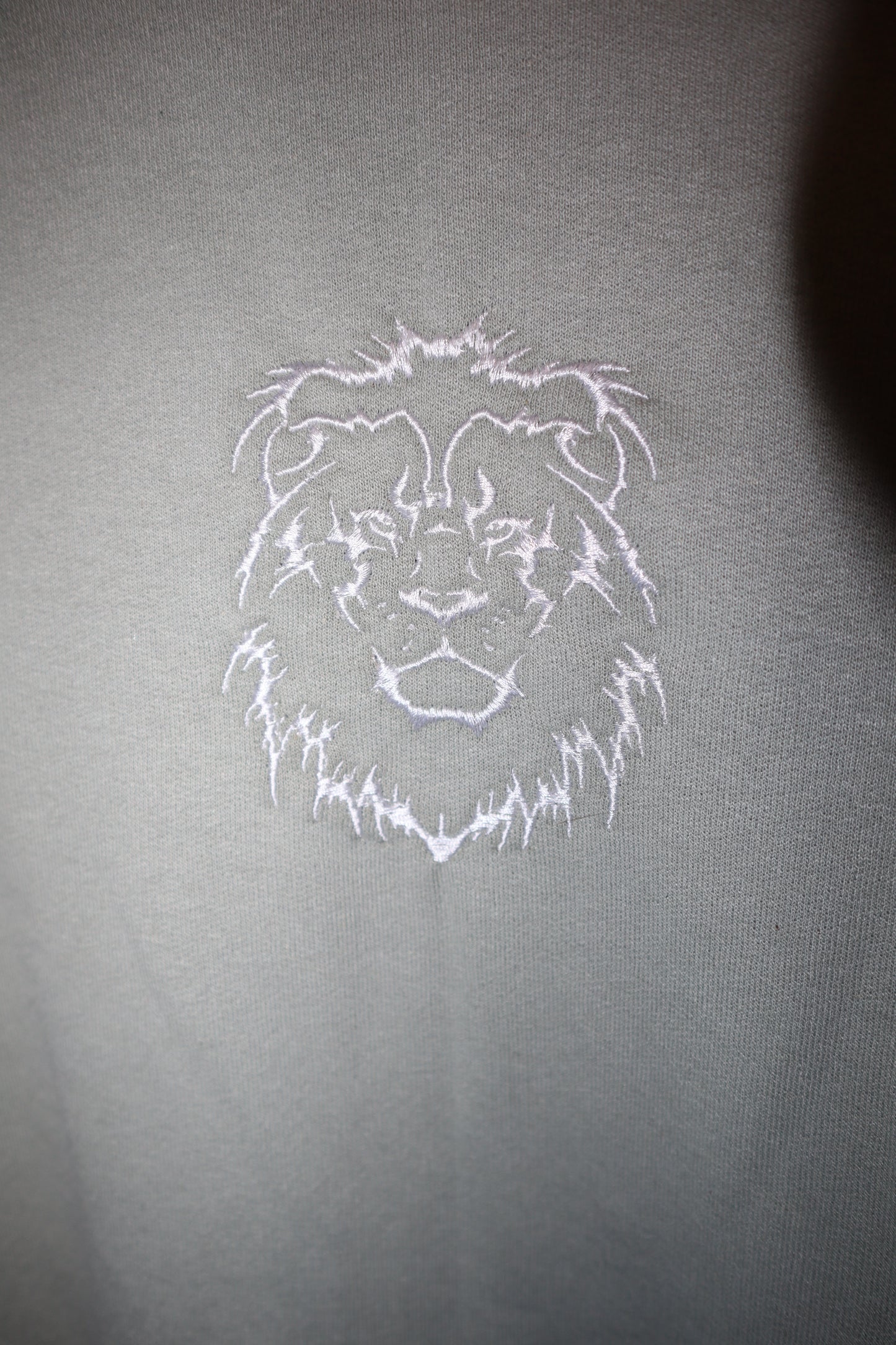 Leo Crew